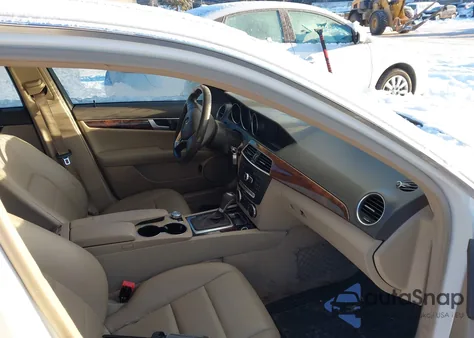 2014 Mercedes-Benz C 300 Sport 4Matic from USA, damaged, VIN WDDGF8AB4ER312567